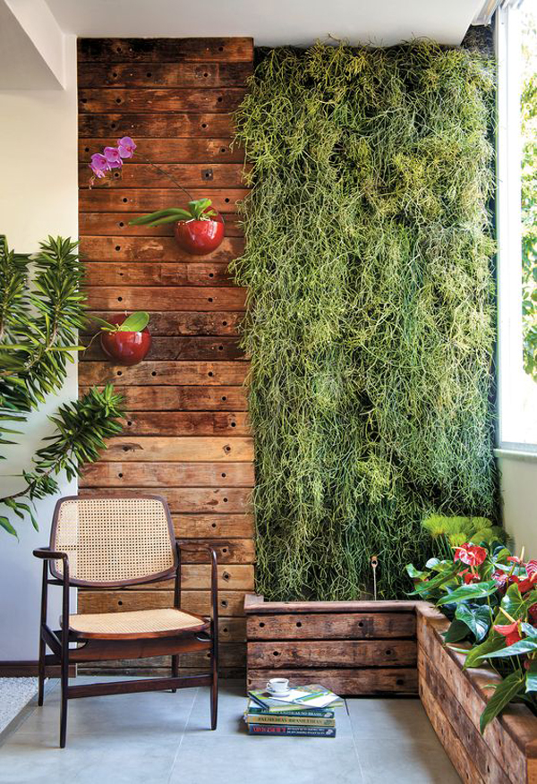 Ivy-wall-decoration