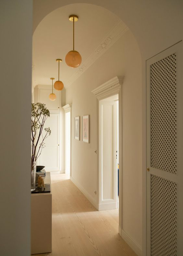 hanging-p\lamps-in-the-hallway-design