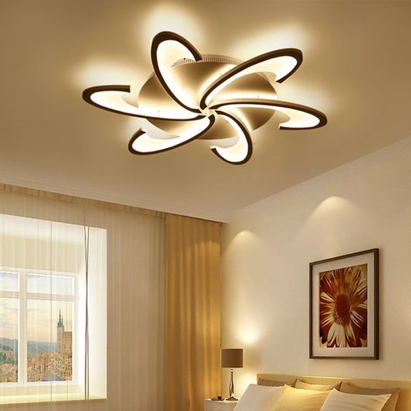 LED-ceiling-light-with-remote-control