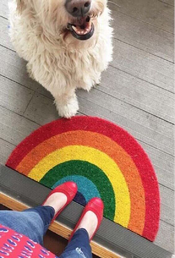 Door-mate-with-rainbow-shapes