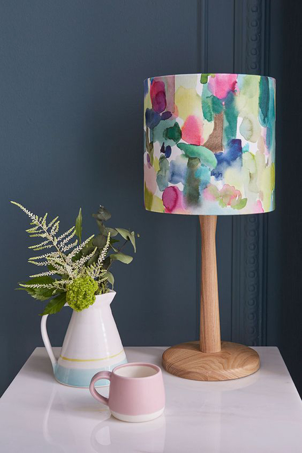 Lamp-shade-with-auntunm-theme