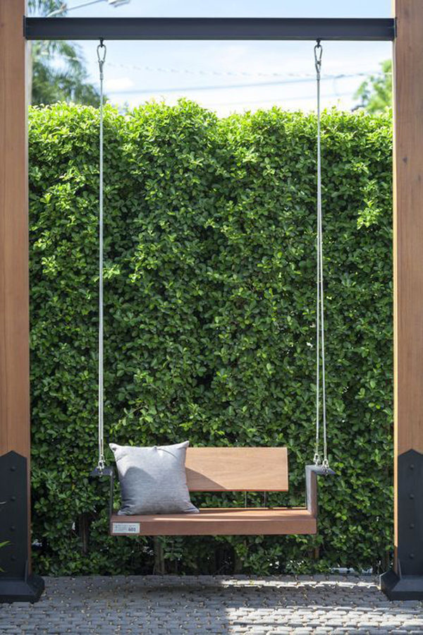 Hanging-chair-in-you-mini-garden