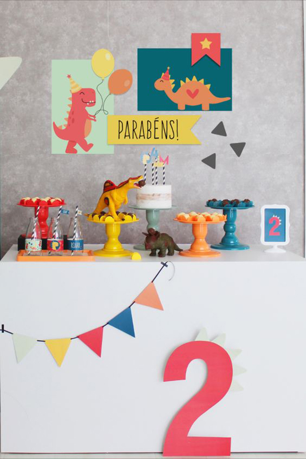Kids-birthday-party-with-dinosaur-theme