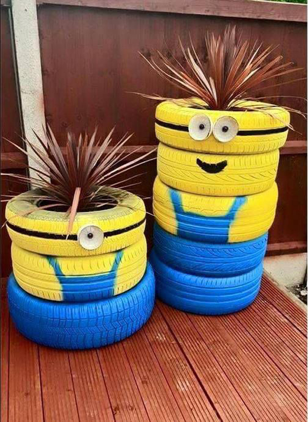 Flower-planter-in-minion-projects