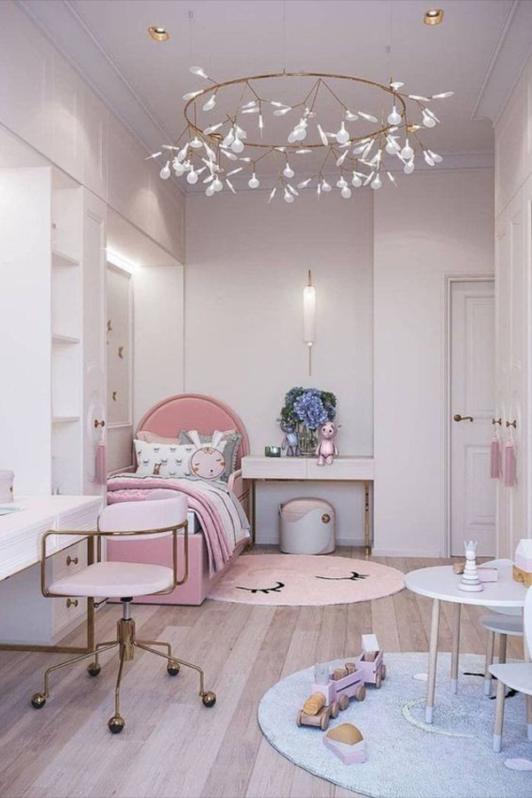 An-elegant-girls-bedroom-decor