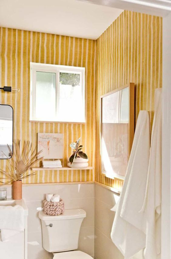 A-yellow-bathroom-ideas