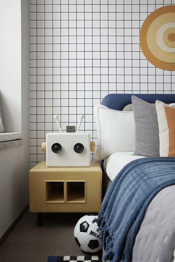 Bedroom-with-robot-theme