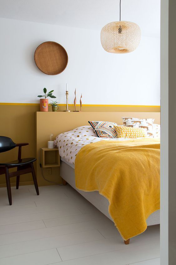 Framhouse-bedroom-with-yellow-theme