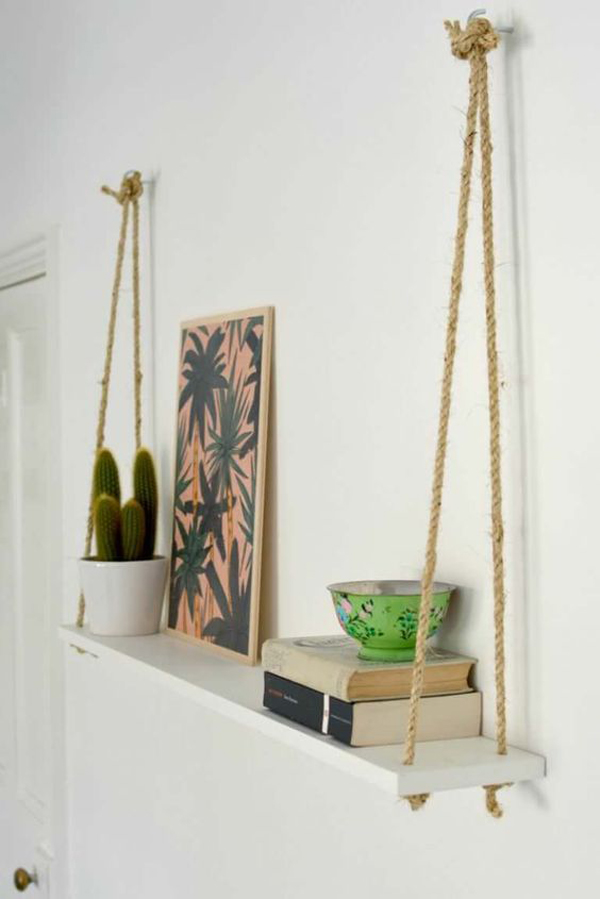 Wall-decor-with-hanging-plant