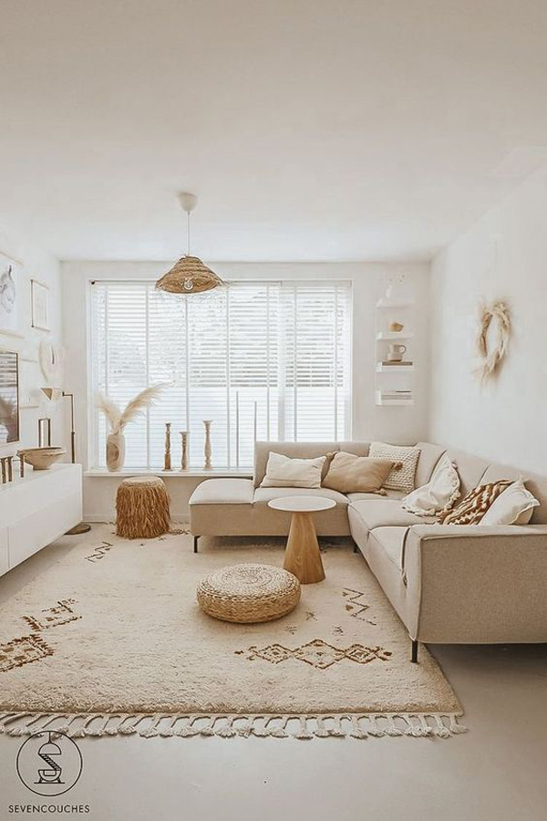 Comfortable-living-room-arrangment